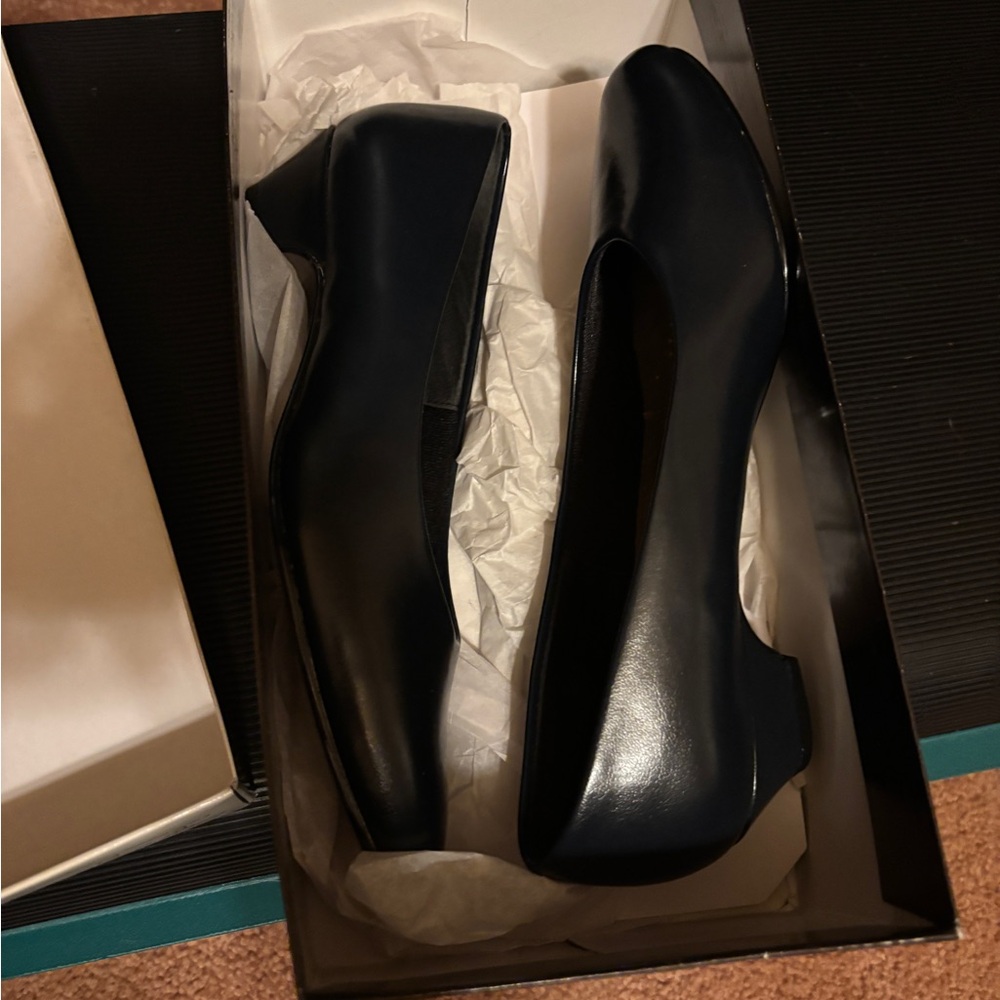 Soft Style Classic Black Heels